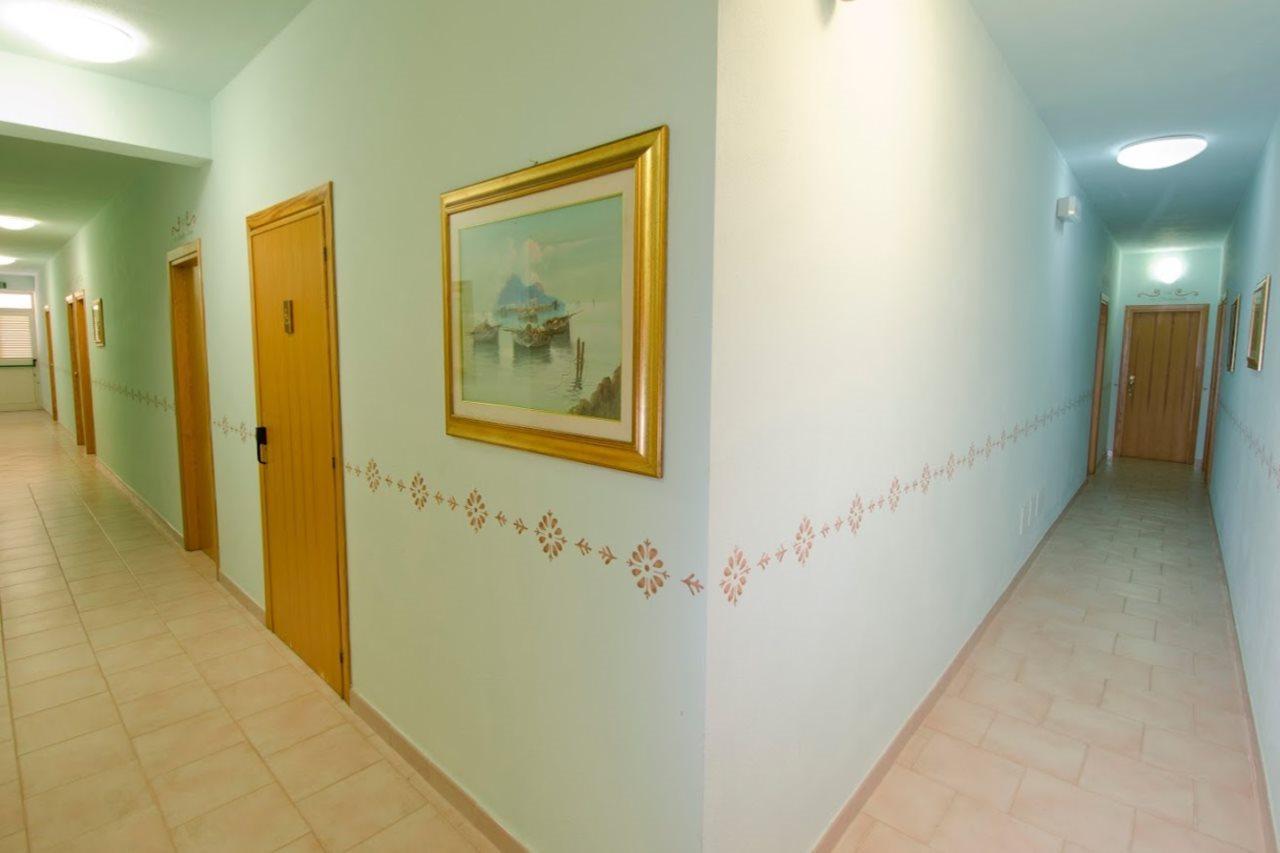 A.I.R. Hotel Gabbiano Isola Rossa Kültér fotó
