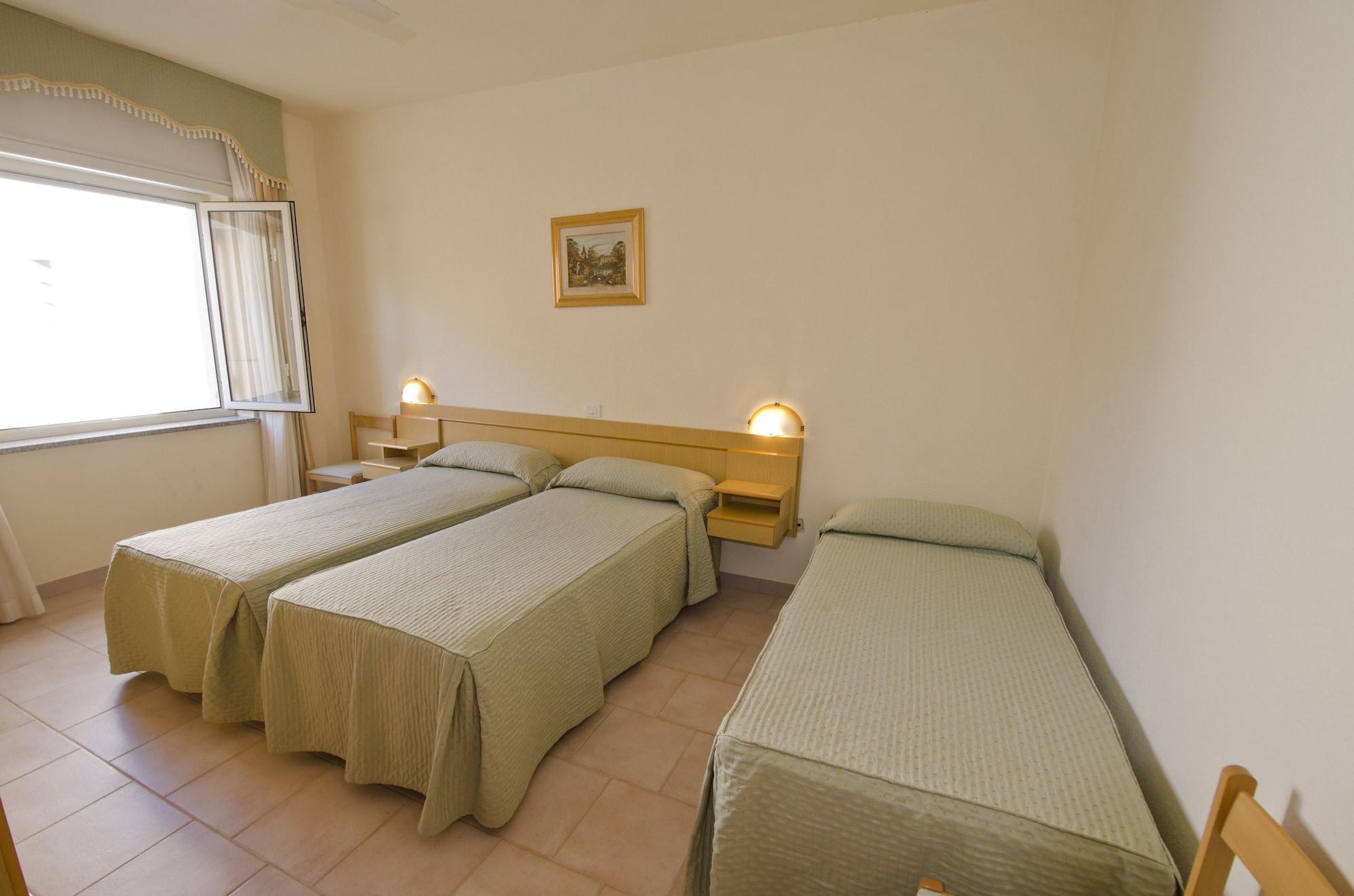 A.I.R. Hotel Gabbiano Isola Rossa Kültér fotó