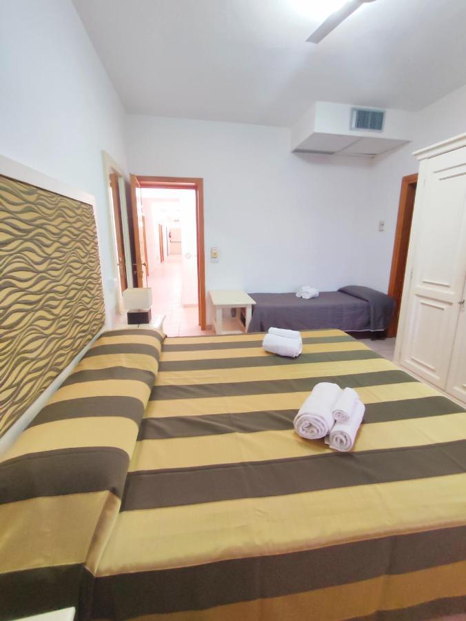 A.I.R. Hotel Gabbiano Isola Rossa Kültér fotó