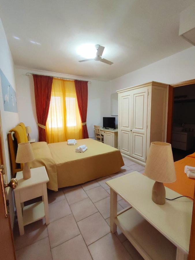 A.I.R. Hotel Gabbiano Isola Rossa Kültér fotó