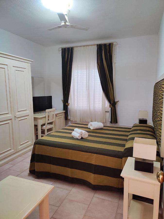 A.I.R. Hotel Gabbiano Isola Rossa Kültér fotó