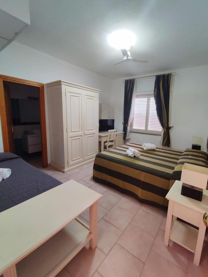 A.I.R. Hotel Gabbiano Isola Rossa Kültér fotó